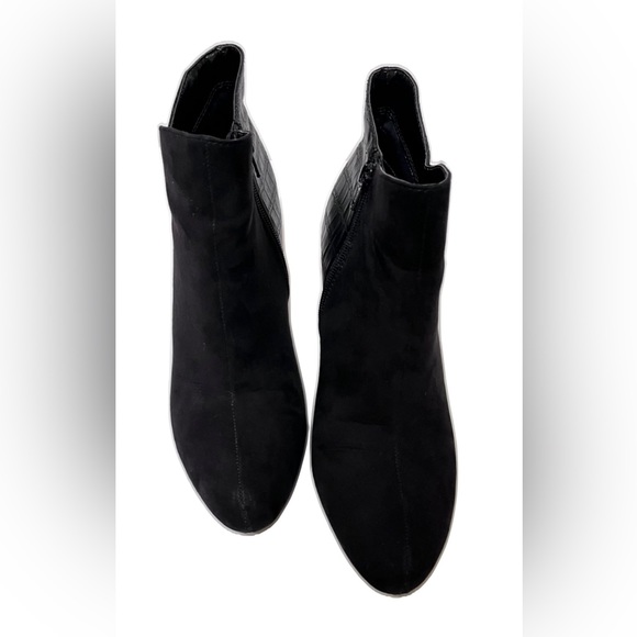 Express Black High Heel Ankle Booties - Picture 5 of 10